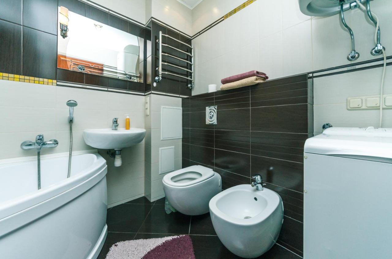 Househome Kyiv Exterior photo